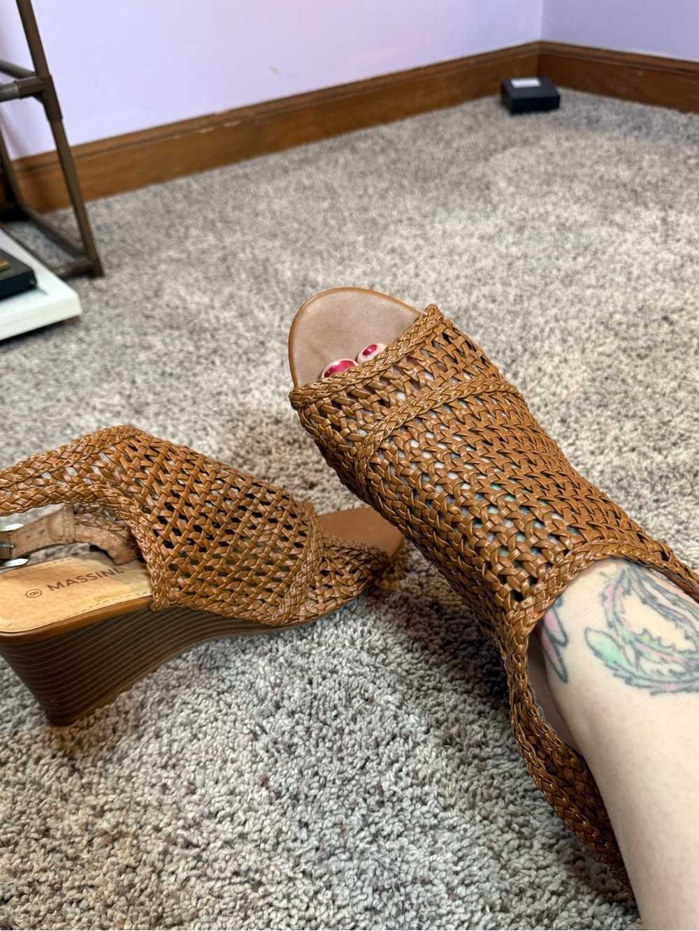Wicker sandals